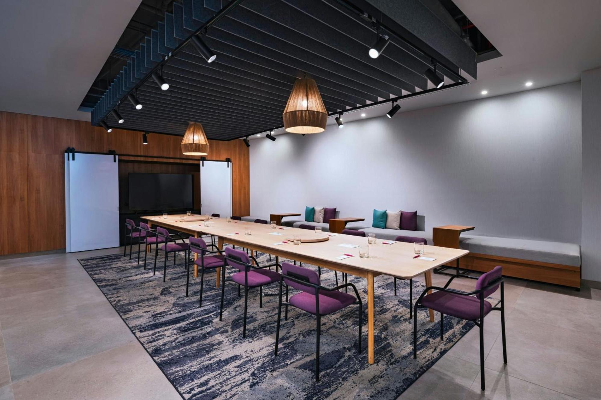 Aloft Playa Del Carmen Hotel Exterior foto Meeting room at the hotel