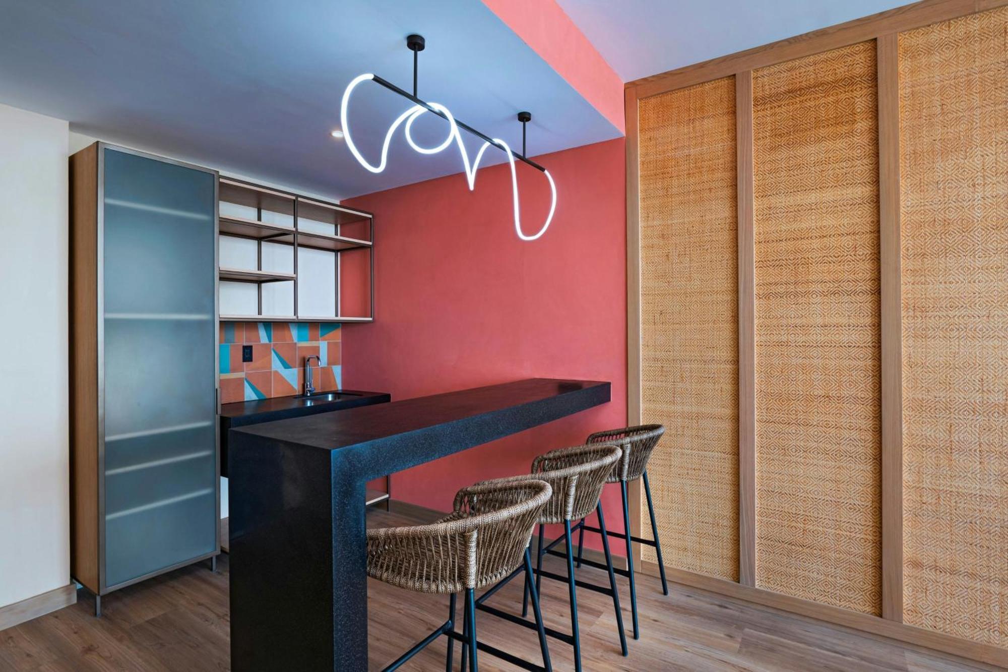 Aloft Playa Del Carmen Hotel Exterior foto A kitchen in a private home